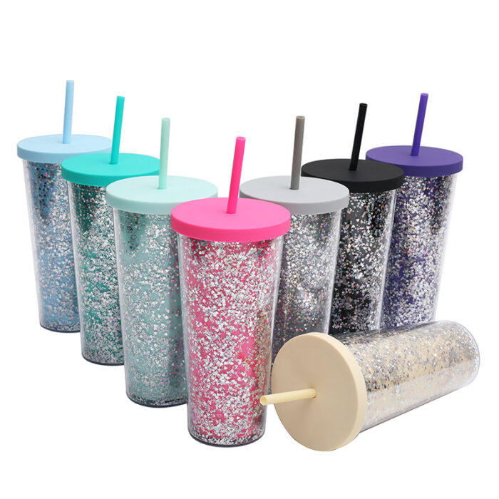 Double-Walled Insulated Tumblers Plastic Travel Cups With Lids And Straws
