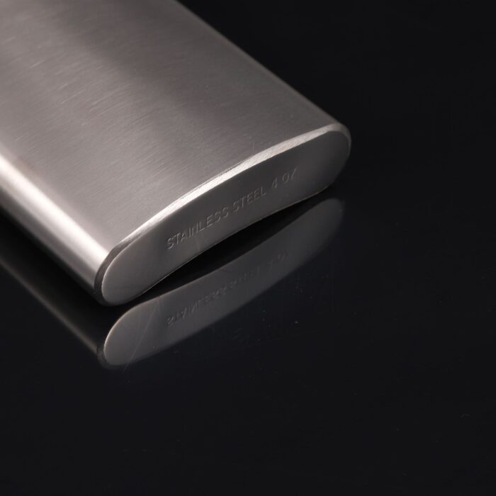 Customized Logo Stainless Steel Hip Flask With Screw Top for Alcohol Liquor Leak Proof Portable