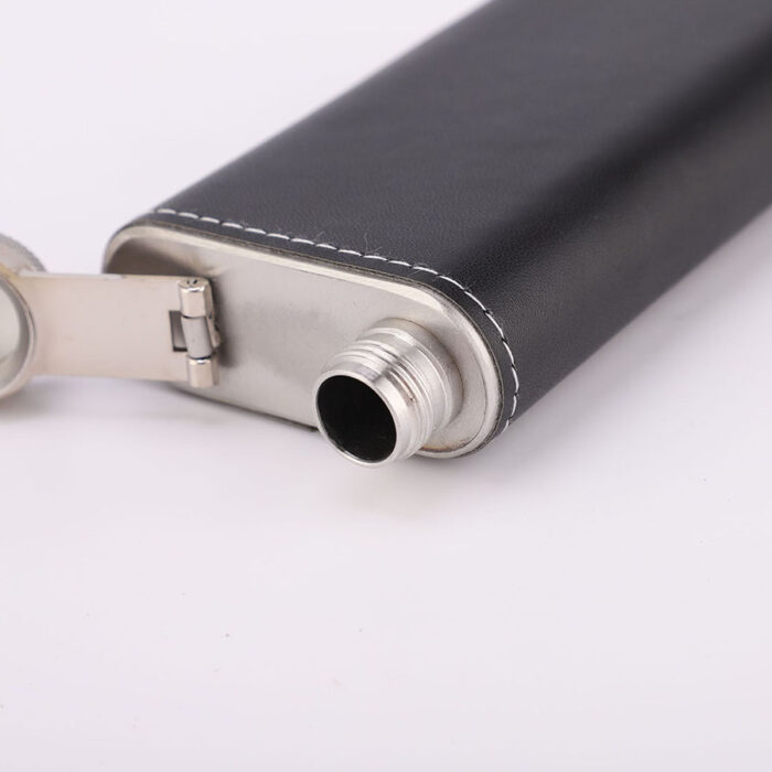 Wholesale Portable Thickened Hip Flask Mini Curved Stainless Steel Wine Bottle with Leather Sleeve
