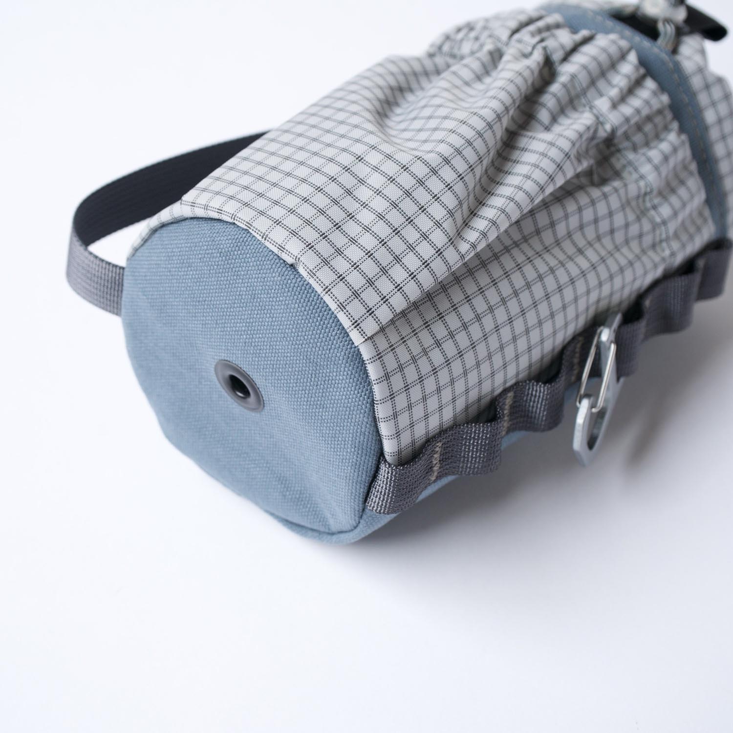 Custom Logo Stylish High Quality Waterproof Light Weight Insulated Water Bottle Bag