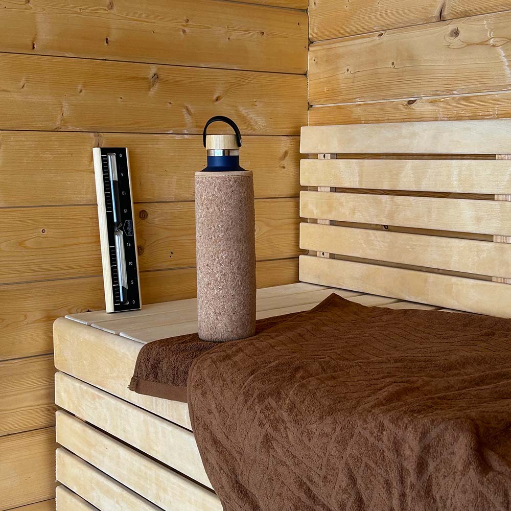 insulated water bottle designed for saunas