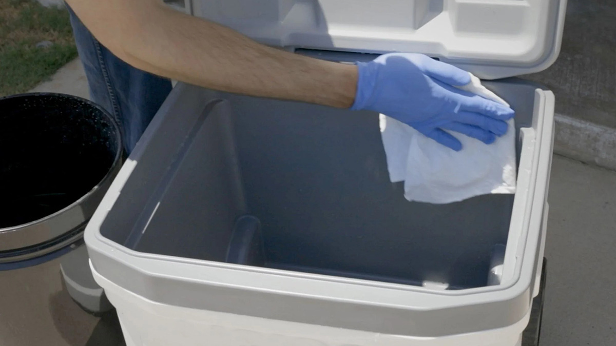 how to clean a hard cooler box