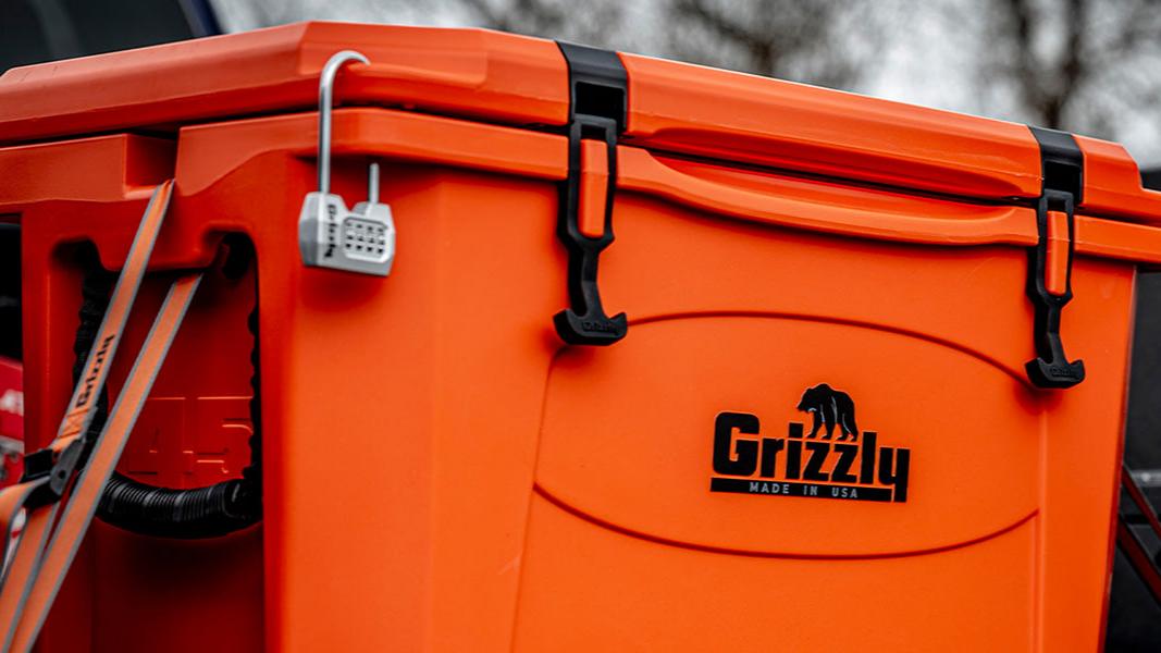 Grizzly bear-resistance coolers materials Grizzly bear-resistance coolers materials