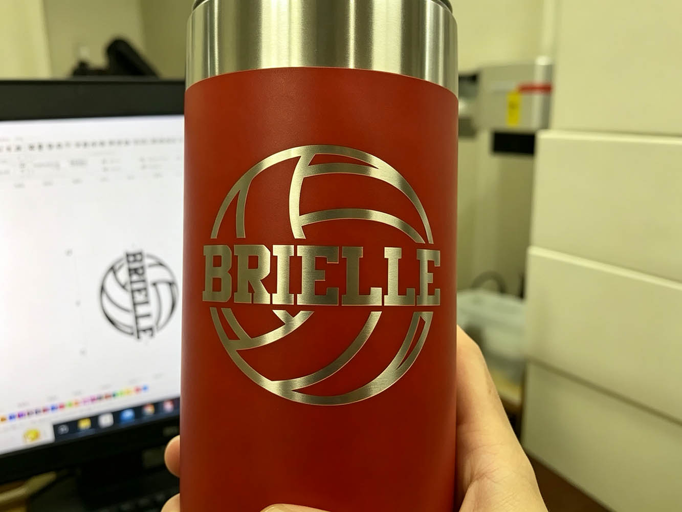 logo on tumblers corkcicle style